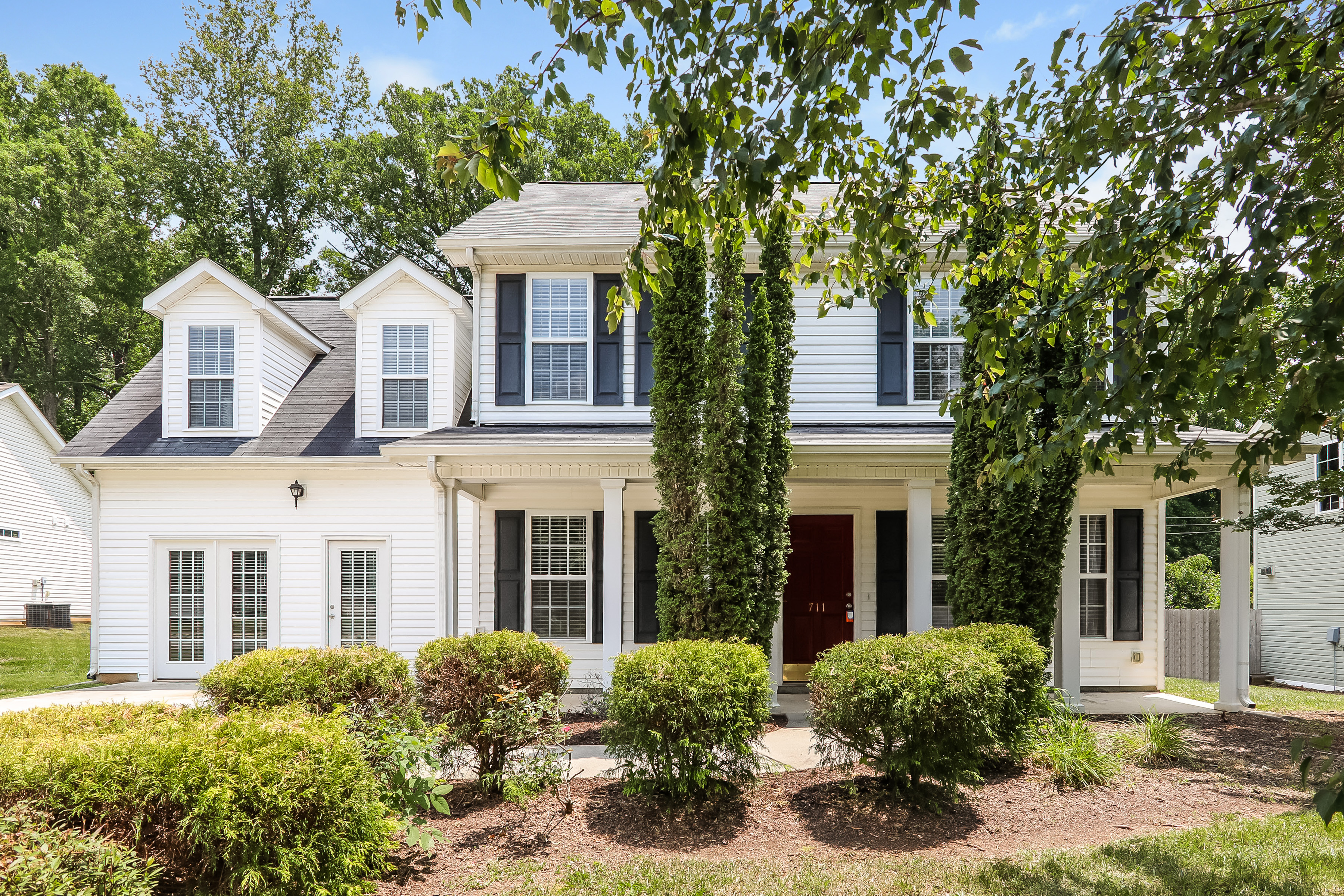 711 Walnut Crossing Dr Whitsett, NC 27377